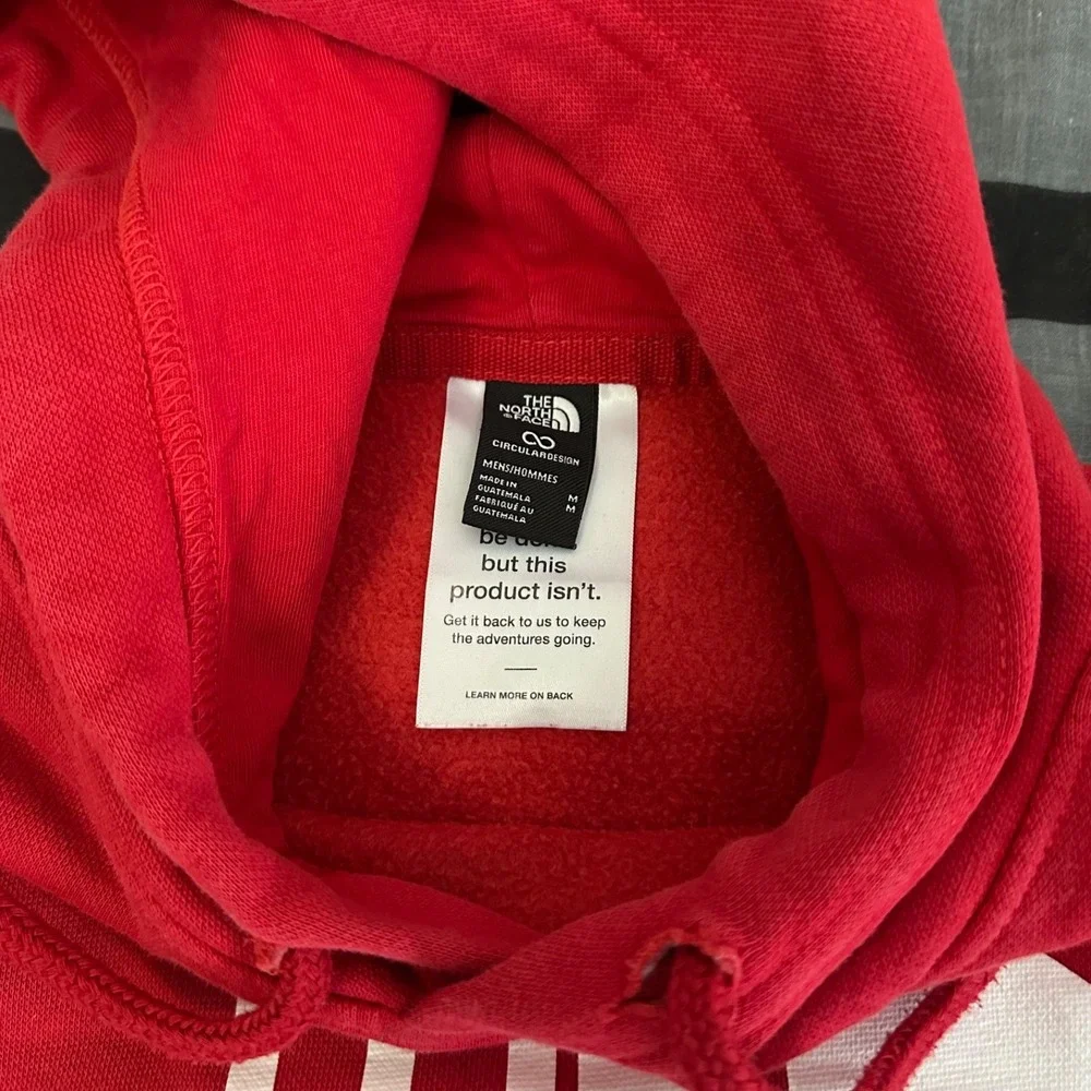 The North Face Men's Medium Hoodie Pullover Solid Red Big Logo Sweatshirt